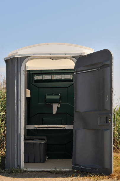 Portable Toilet Options We Offer in Edmundson, MO